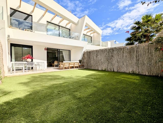 2 sypialnia Apartament na sprzedaż w Sant Antoni de Portmany z basenem garażem - 577 000 € (Ref: 9679736)