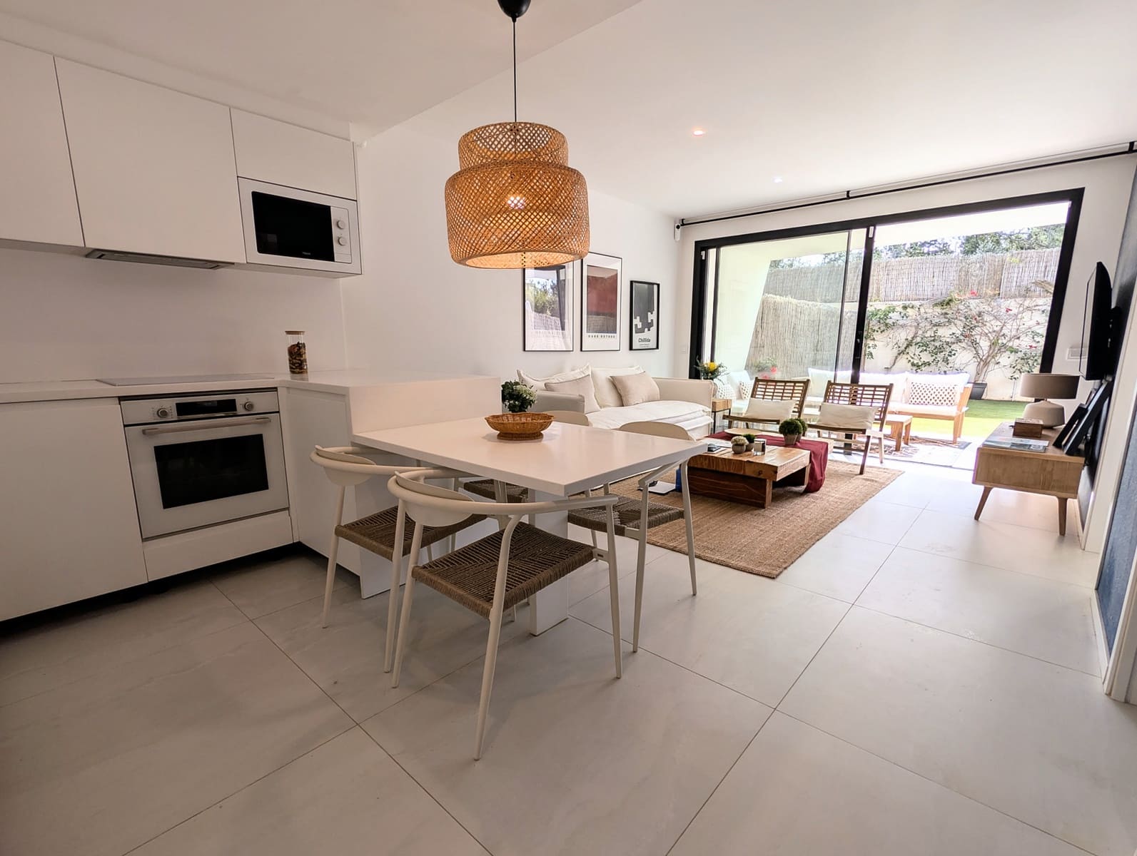 2 slaapkamer Appartement te koop in Sant Antoni de Portmany met zwembad garage - € 555.000 (Ref: 9679736)