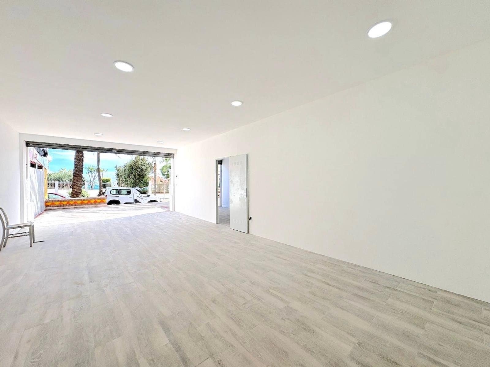 Commercieel te koop in Benalmadena - € 199.000 (Ref: 9690478)