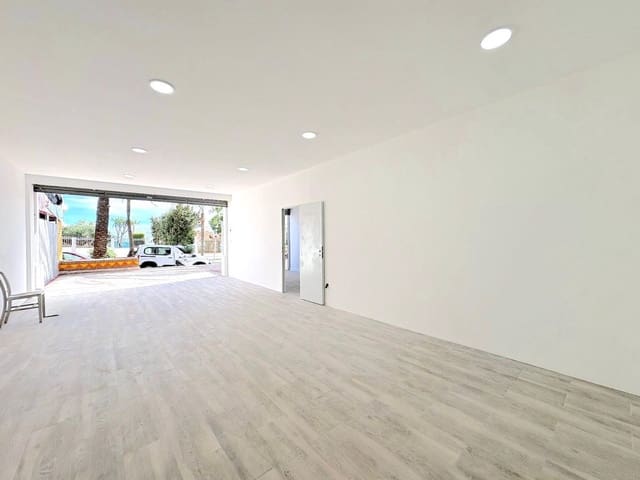 Comercial para venda em Puerto Marina, Benalmádena - 299 000 € (Ref: 9690479)