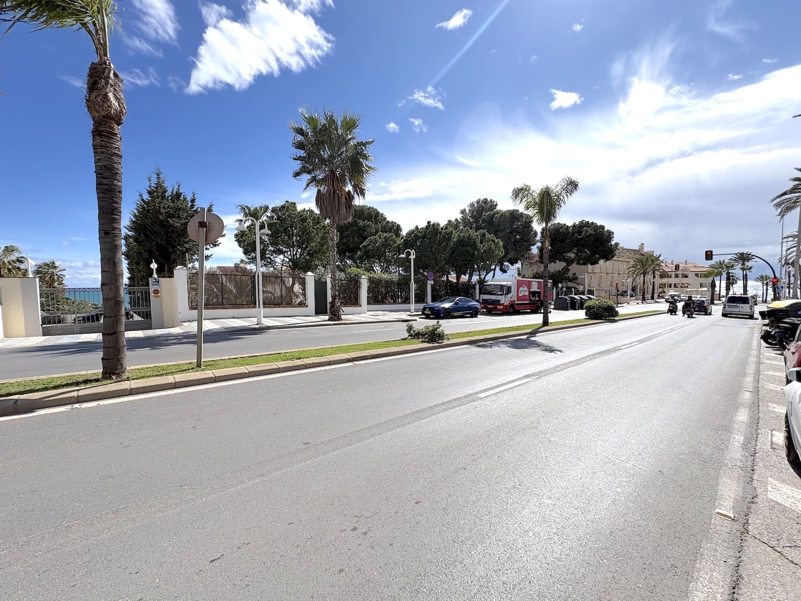 Comercial para venda em Benalmadena - 299 000 € (Ref: 9690479)
