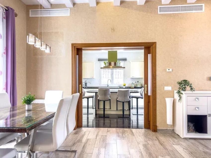 4 bedroom Villa for sale in Istan with pool garage - € 999,000 (Ref: 9695239)