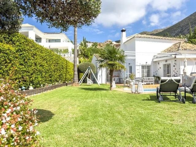 4 soveværelse Villa til salg i Istán med swimmingpool garage - € 999.000 (Ref: 9695239)