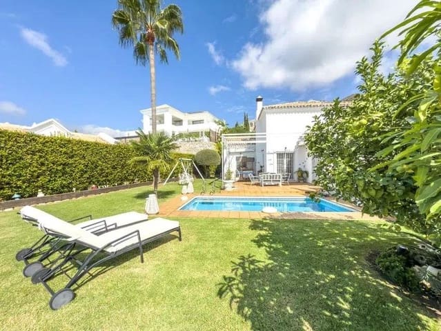 4 camera da letto Villa in vendita in Istán con piscina garage - 999.000 € (Rif: 9695239)