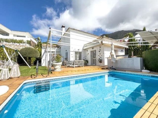 4 camera da letto Villa in vendita in Istán con piscina garage - 999.000 € (Rif: 9695239)