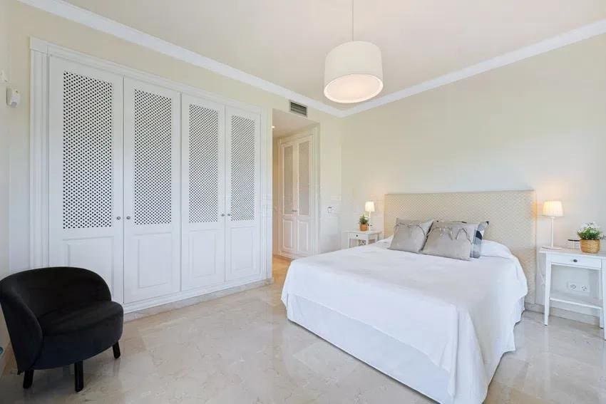 5 bedroom Villa for sale in Istan with pool garage - € 2,795,000 (Ref: 9695241)