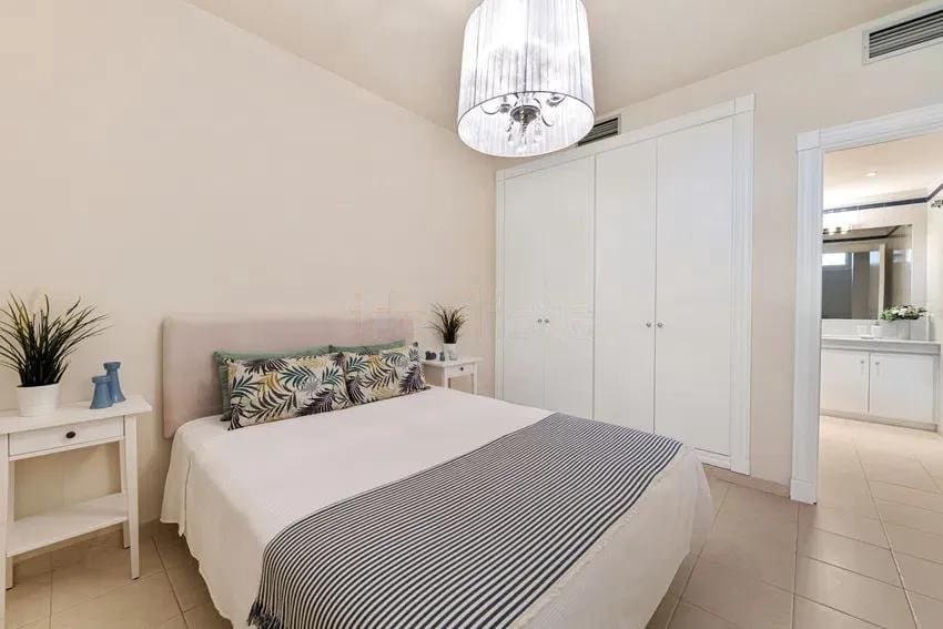 5 bedroom Villa for sale in Istan with pool garage - € 2,795,000 (Ref: 9695241)