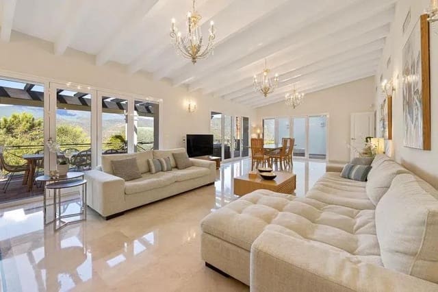 5 Zimmer Villa zu verkaufen in Istán mit Pool Garage - 2.795.000 € (Ref: 9695241)