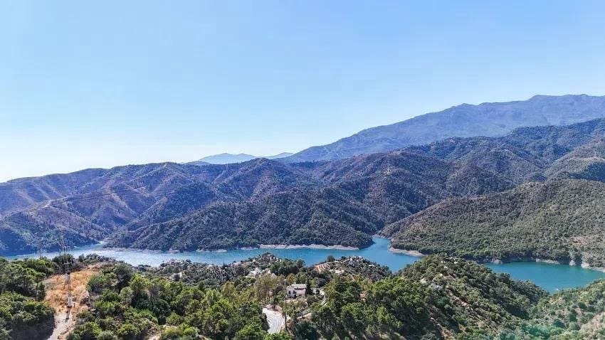 5 bedroom Villa for sale in Istan with pool garage - € 2,795,000 (Ref: 9695241)