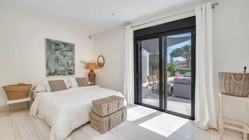 3 makuuhuone Huvila myytävänä paikassa Marbella mukana uima-altaan 
autotalli - 1 995 000 € (Ref: 9695242)