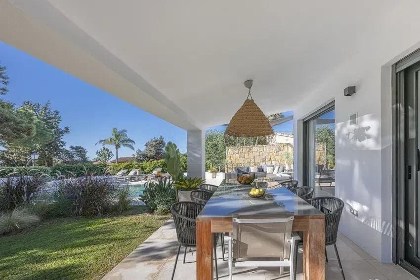 3 makuuhuone Huvila myytävänä paikassa Marbella mukana uima-altaan 
autotalli - 1 995 000 € (Ref: 9695242)