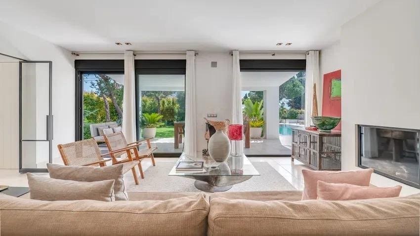 3 makuuhuone Huvila myytävänä paikassa Marbella mukana uima-altaan 
autotalli - 1 995 000 € (Ref: 9695242)