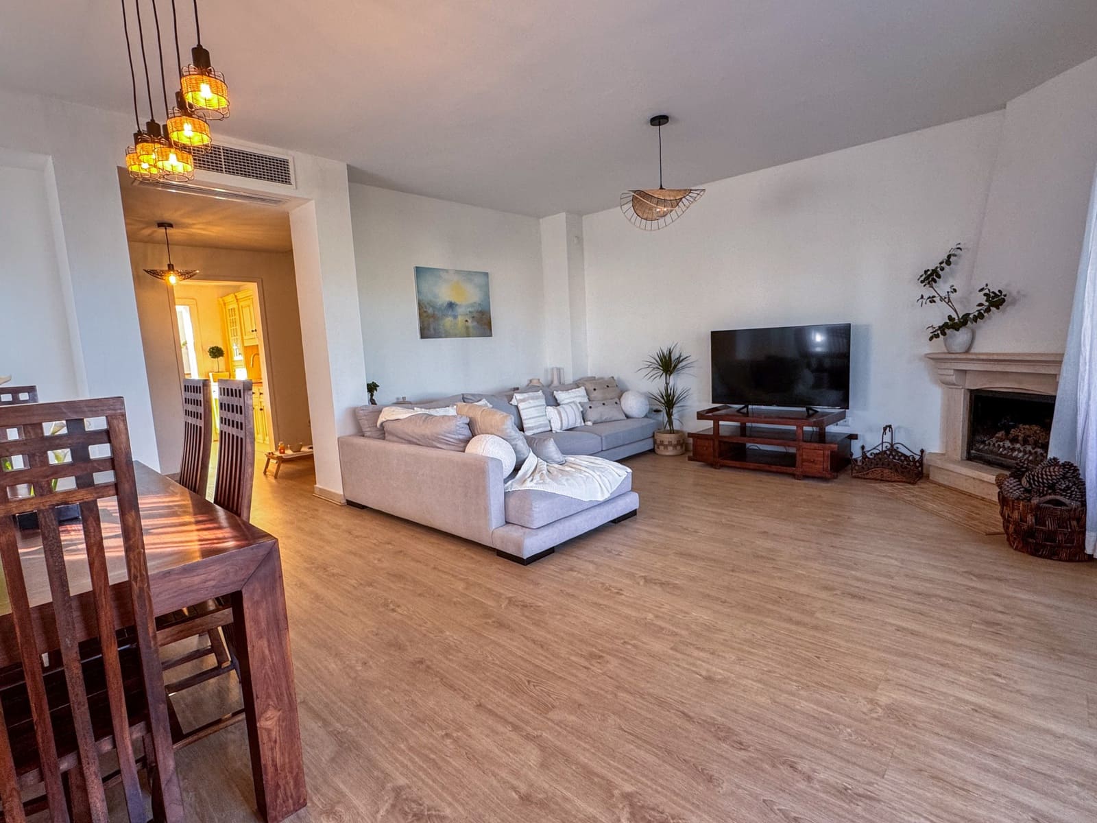 3 soveværelse Semi-Rækkehus til salg i La Alcaidesa med swimmingpool - € 620.000 (Ref: 9695243)