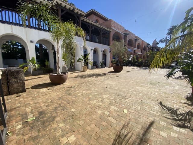 Local Commercial à vendre à Calahonda, Mijas avec garage - 299 000 € (Ref: 9701518)
