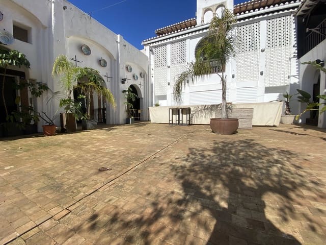 Local Commercial à vendre à Calahonda, Mijas avec garage - 299 000 € (Ref: 9701518)