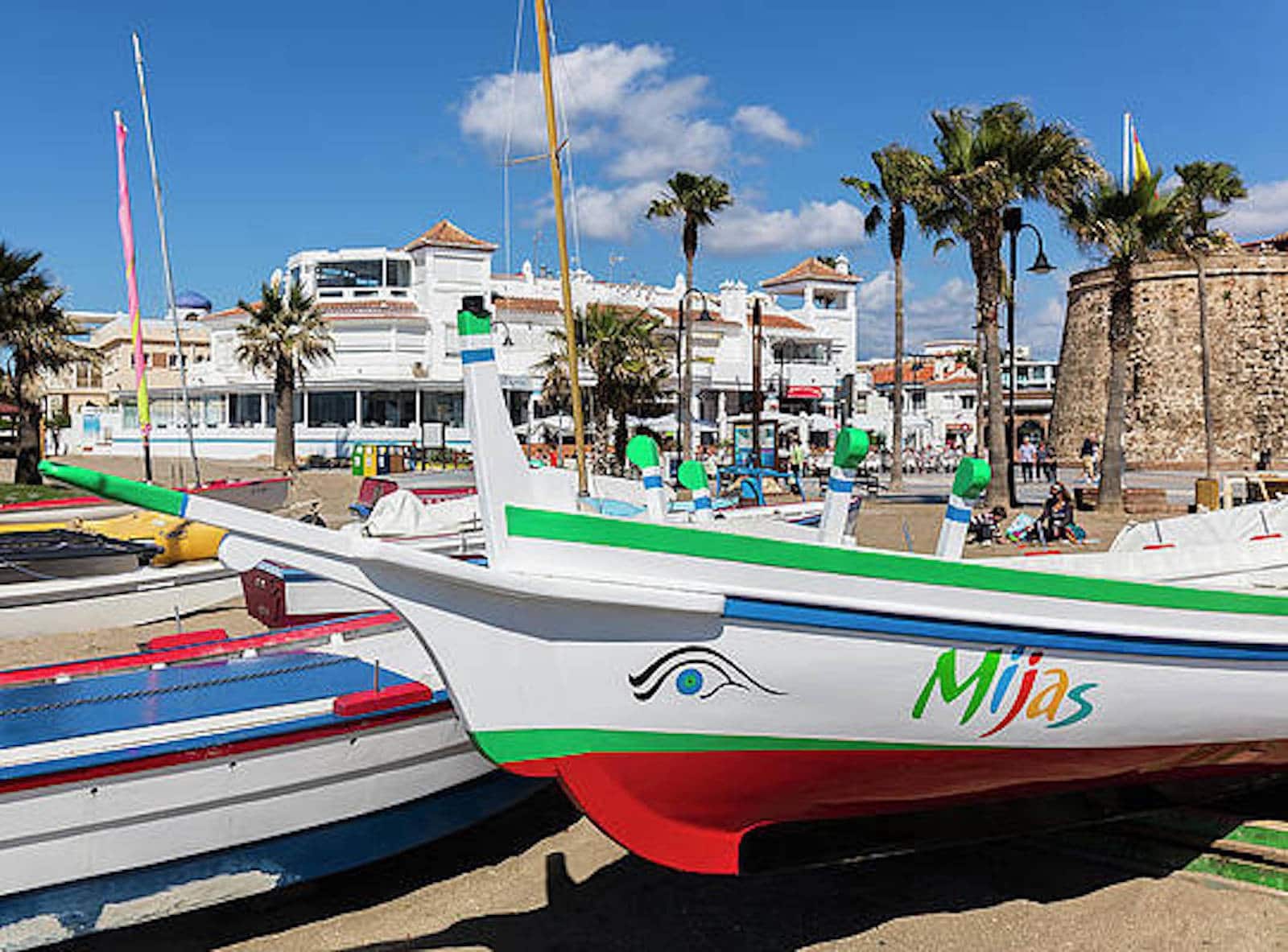 Commercial for sale in La Cala de Mijas with garage - € 950,000 (Ref: 9711894)