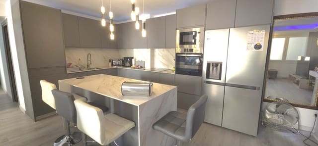 3 soverom Leilighet til salgs i Marbella med garasje - € 595 000 (Ref: 9711898)