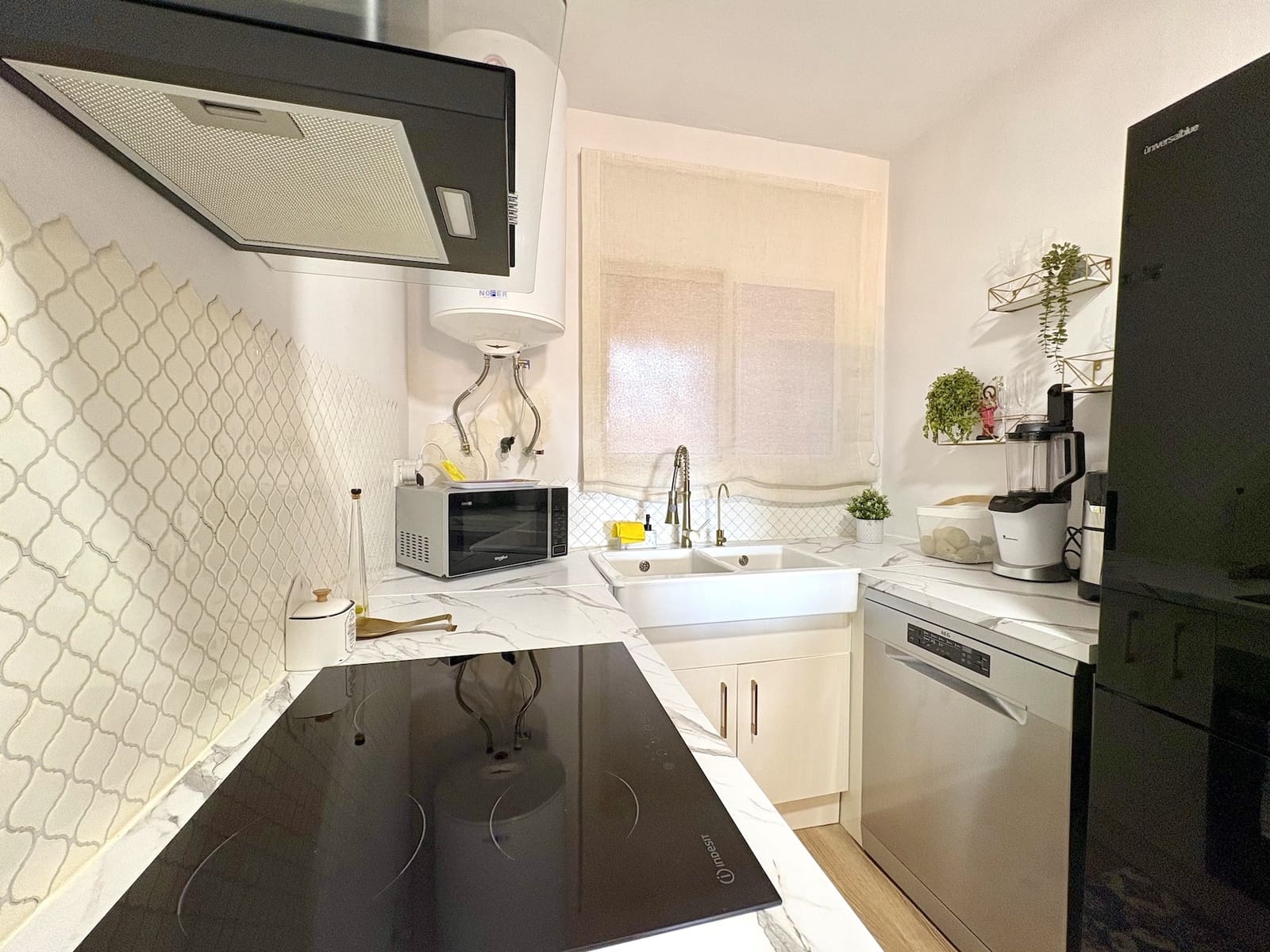 2 bedroom Apartment for sale in Marbella with pool garage - € 367,000 (Ref: 9719813)