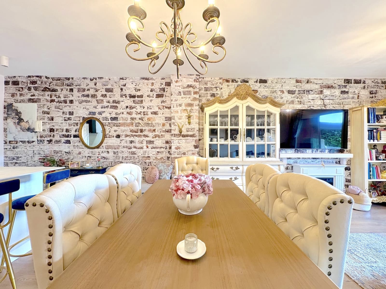 2 bedroom Apartment for sale in Marbella with pool garage - € 367,000 (Ref: 9719813)