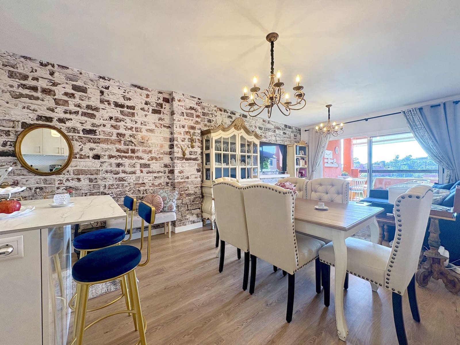 2 bedroom Apartment for sale in Marbella with pool garage - € 367,000 (Ref: 9719813)