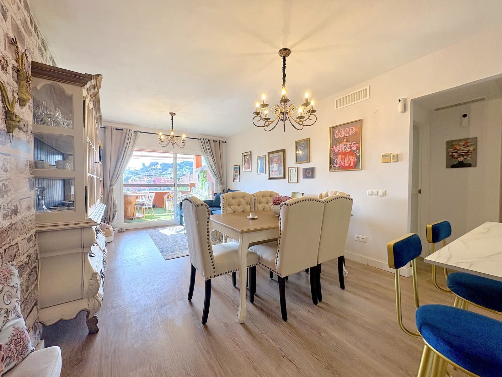 2 bedroom Apartment for sale in Marbella with pool garage - € 367,000 (Ref: 9719813)