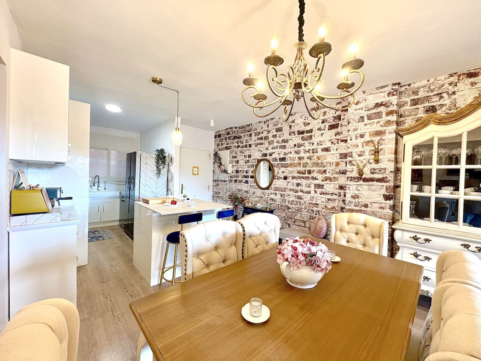 2 bedroom Apartment for sale in Marbella with pool garage - € 367,000 (Ref: 9719813)