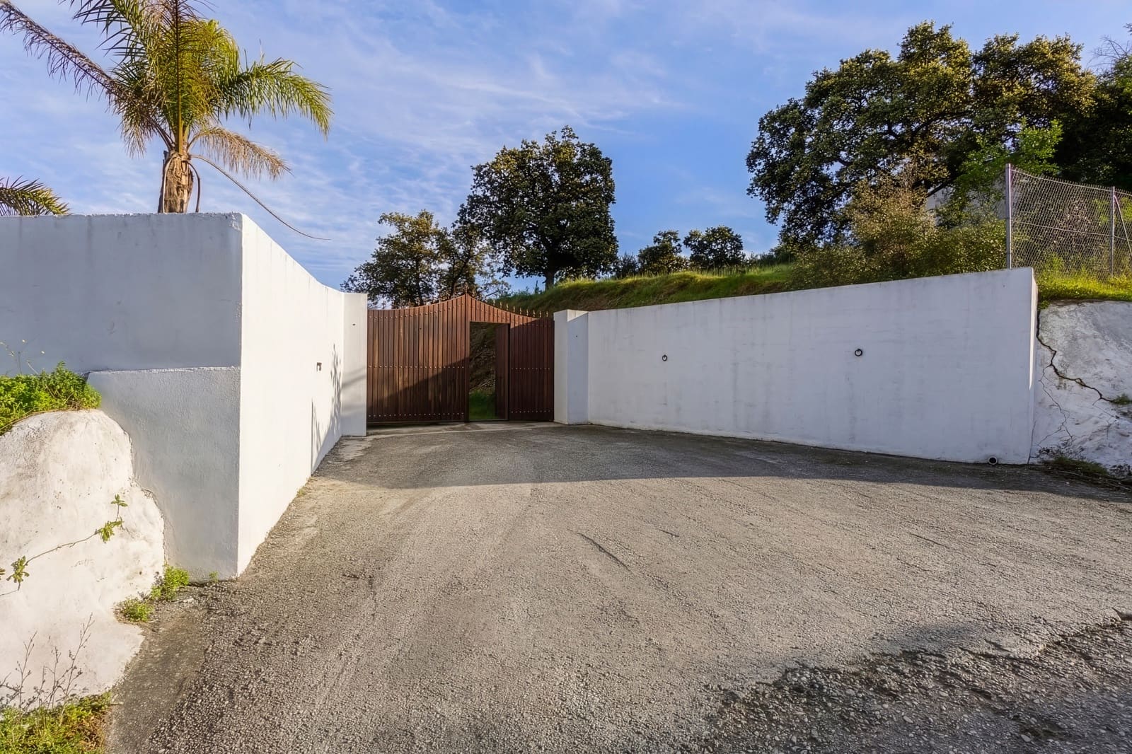 6 bedroom Finca/Country House for sale in Alhaurin el Grande with pool garage - € 755,000 (Ref: 9719814)