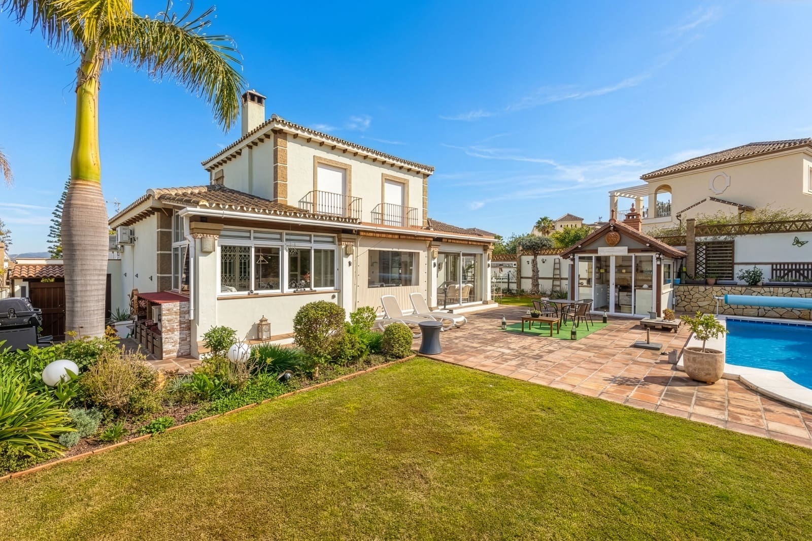 3 bedroom Villa for sale in Coin with pool garage - € 725,000 (Ref: 9719815)