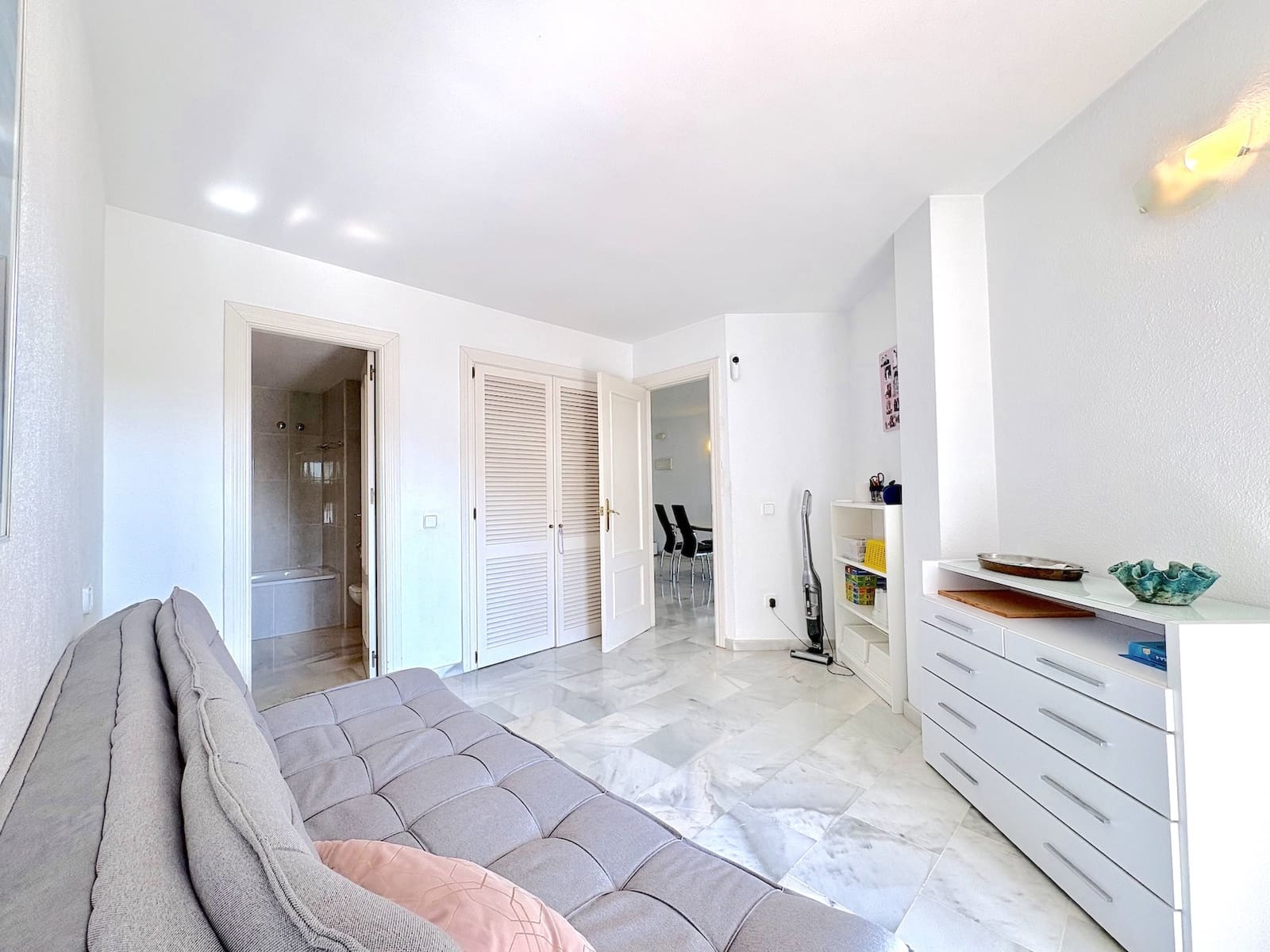 2 quarto Apartamento para venda em Mijas Costa com garagem - 299 000 € (Ref: 9721555)