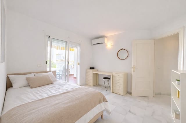 Apartamento de 2 habitaciones en Mijas Costa, Mijas en venta con garaje - 299.000 € (Ref: 9721555)