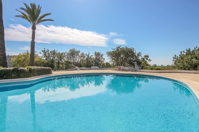 Chalet de 3 habitaciones en Istán en venta con piscina garaje - 415.000 € (Ref: 9721556)