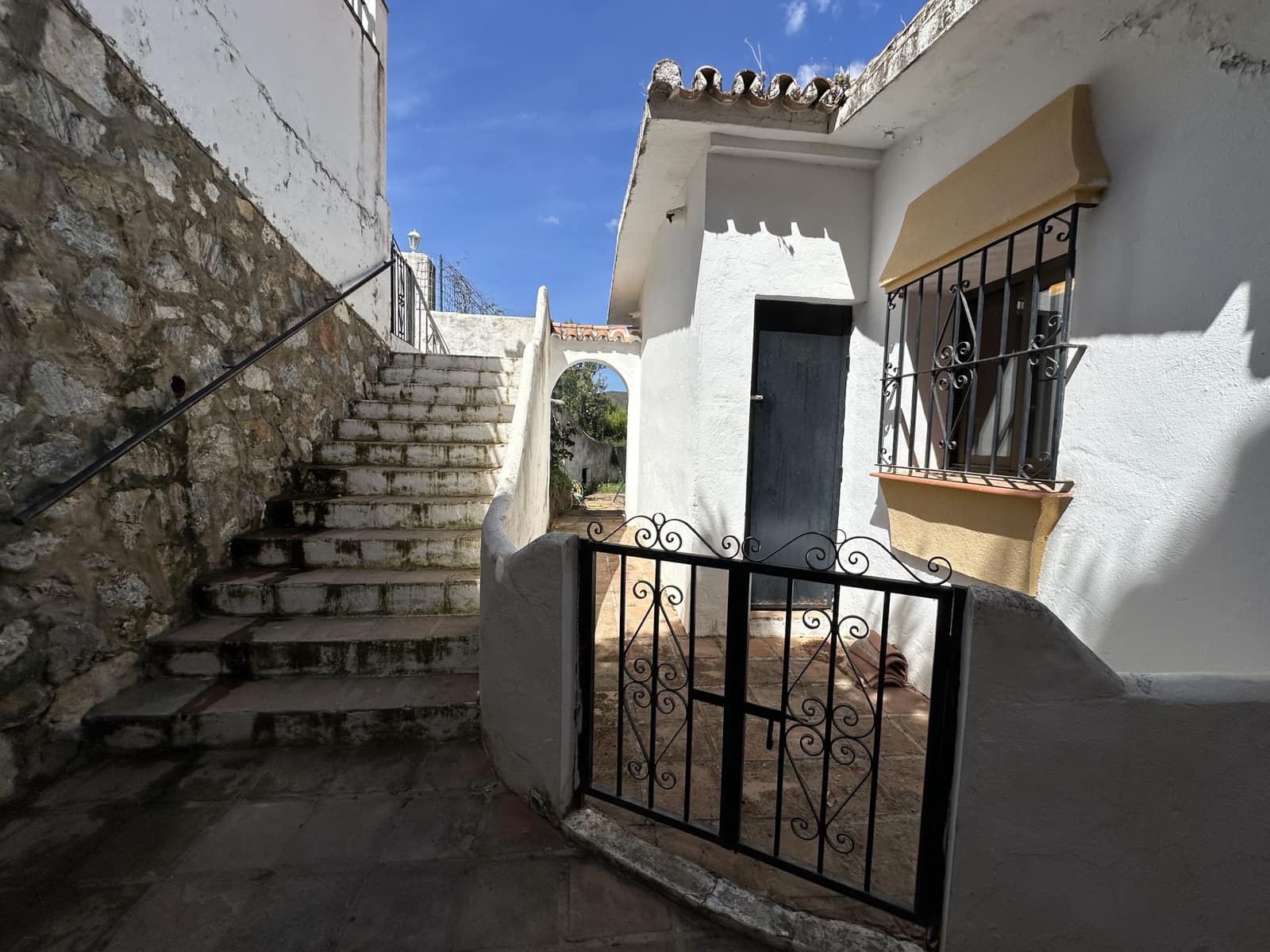 Chalet de 3 habitaciones en Istán en venta con piscina garaje - 415.000 € (Ref: 9721556)