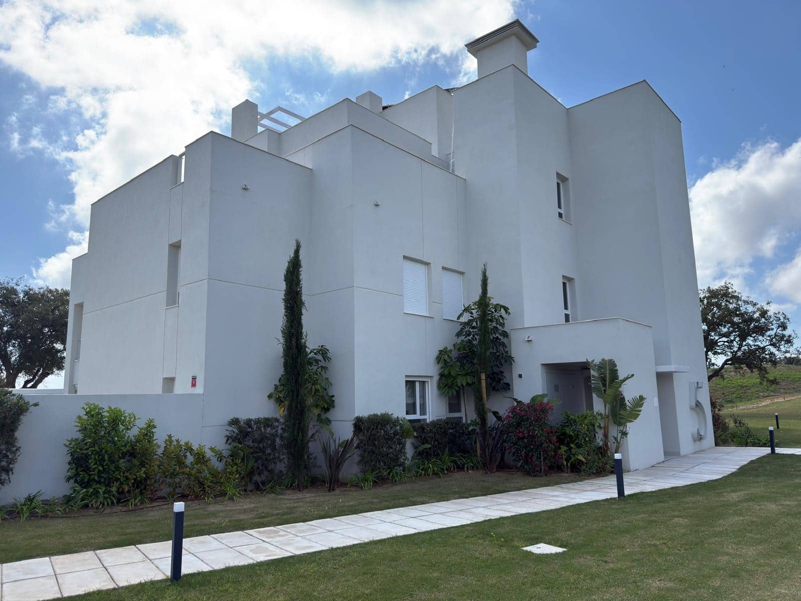 3 slaapkamer Appartement te koop in Sotogrande met zwembad garage - € 659.000 (Ref: 9726573)