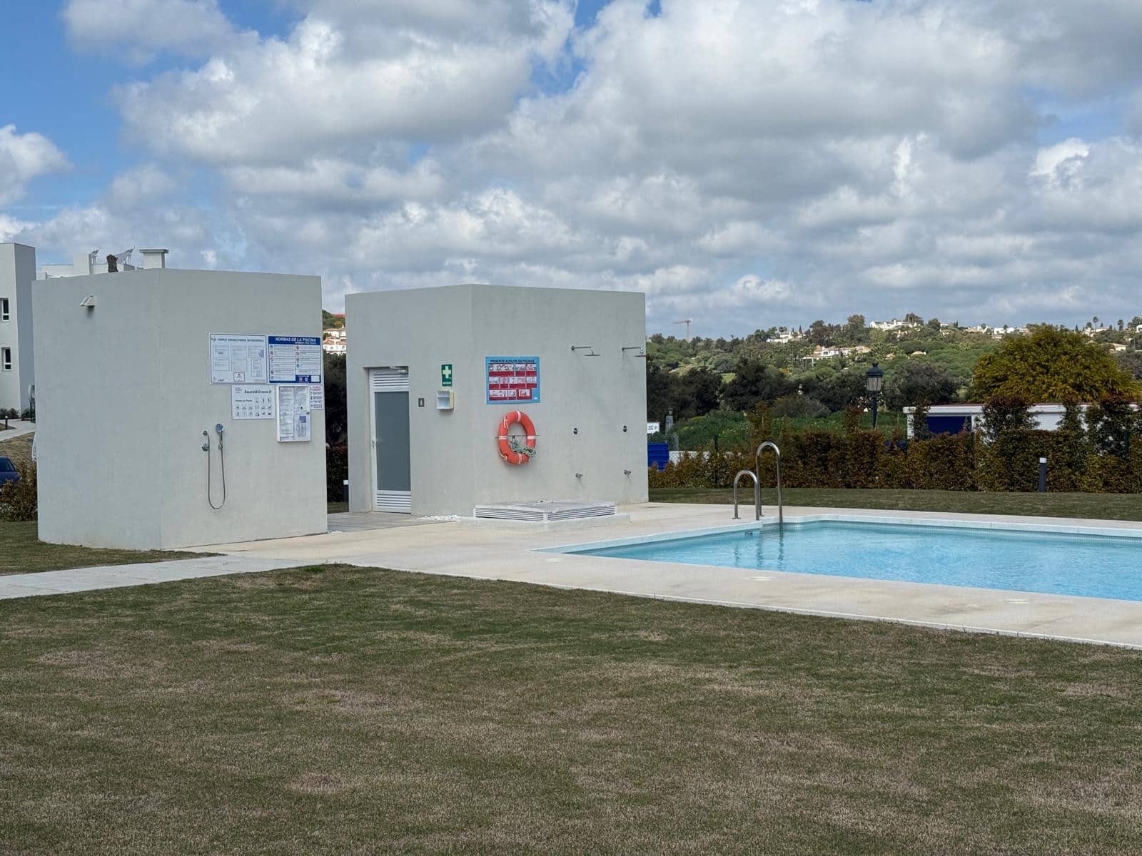 3 slaapkamer Appartement te koop in Sotogrande met zwembad garage - € 659.000 (Ref: 9726573)