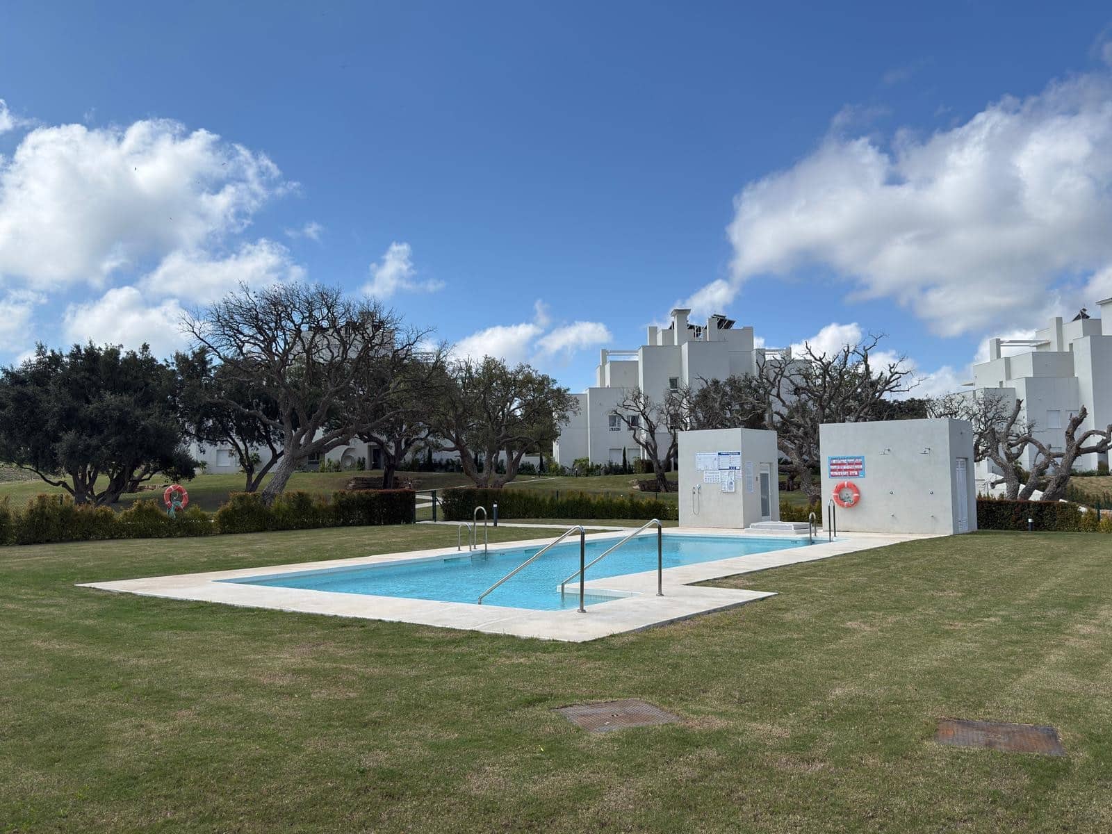 3 slaapkamer Appartement te koop in Sotogrande met zwembad garage - € 659.000 (Ref: 9726573)