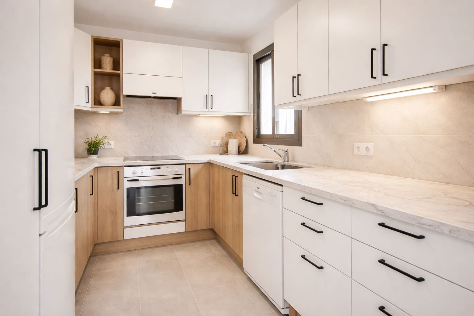 3 chambre Villa/Maison à vendre à Istan avec piscine - 650 000 € (Ref: 9729339)