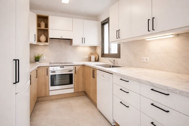 3 Zimmer Villa zu verkaufen in Istán mit Pool - 650.000 € (Ref: 9729339)