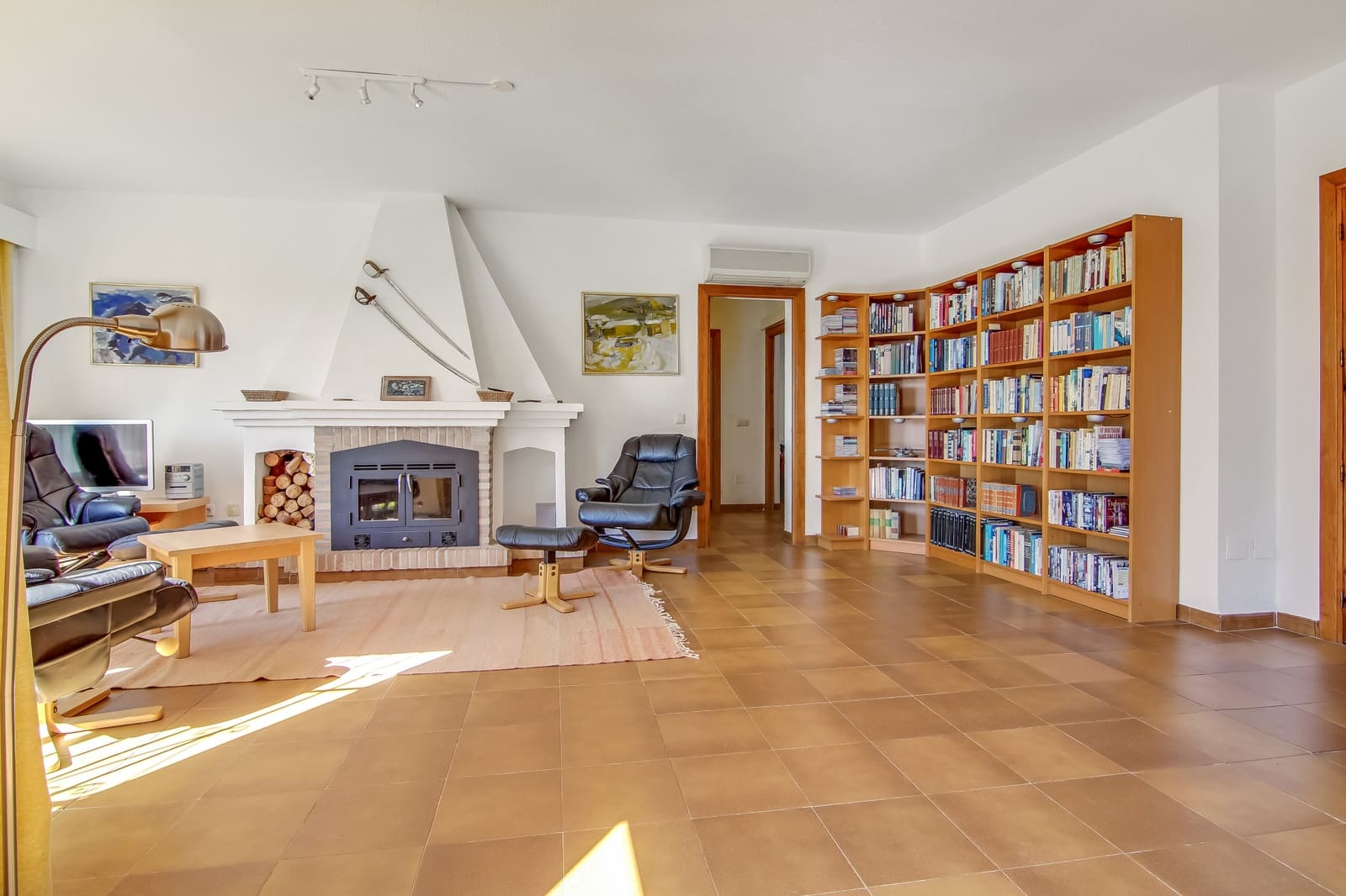 3 chambre Villa/Maison à vendre à Istan avec piscine - 650 000 € (Ref: 9729339)