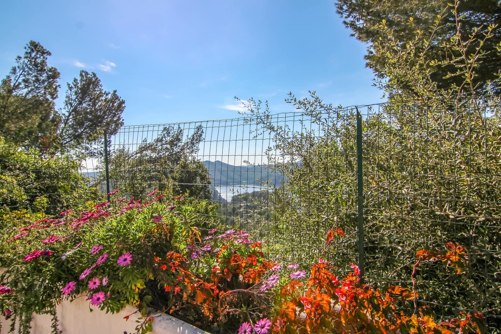 3 chambre Villa/Maison à vendre à Istan avec piscine - 650 000 € (Ref: 9729339)