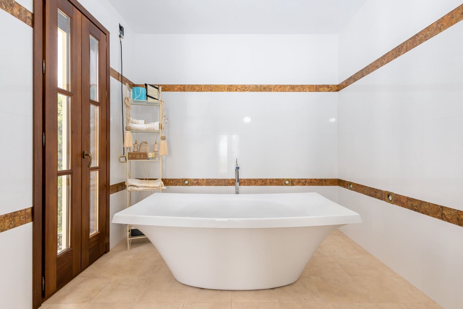 7 soverom Villa til salgs i Alhaurin el Grande med garasje - € 2 200 000 (Ref: 9732205)