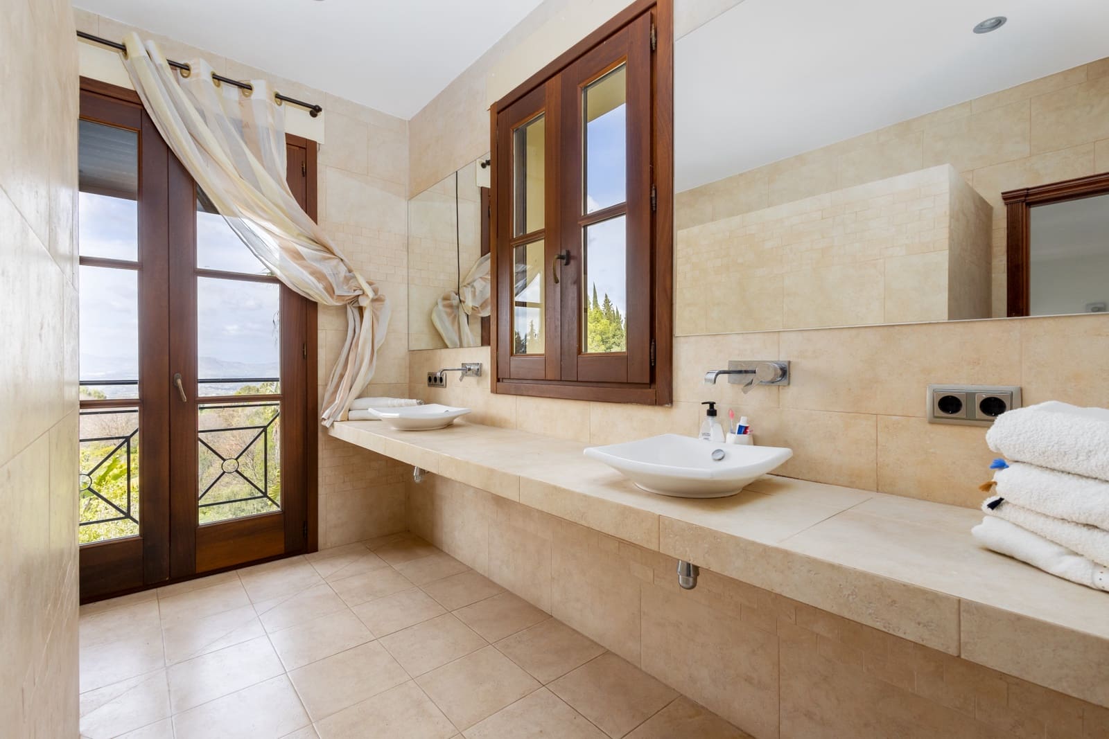 7 soverom Villa til salgs i Alhaurin el Grande med garasje - € 2 200 000 (Ref: 9732205)