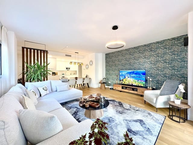 2 soveværelse Lejlighed til salg i Mijas Costa, Mijas med swimmingpool garage - € 649.000 (Ref: 9735662)