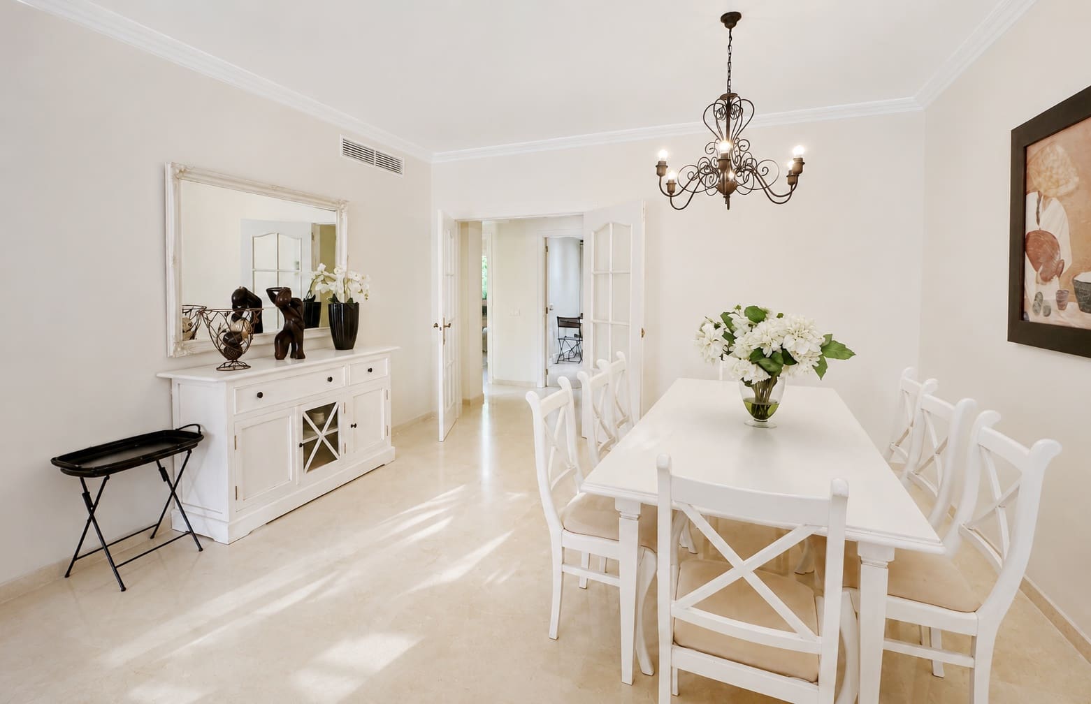 Apartamento de 2 habitaciones en Marbella en venta con piscina garaje - 795.000 € (Ref: 9738636)