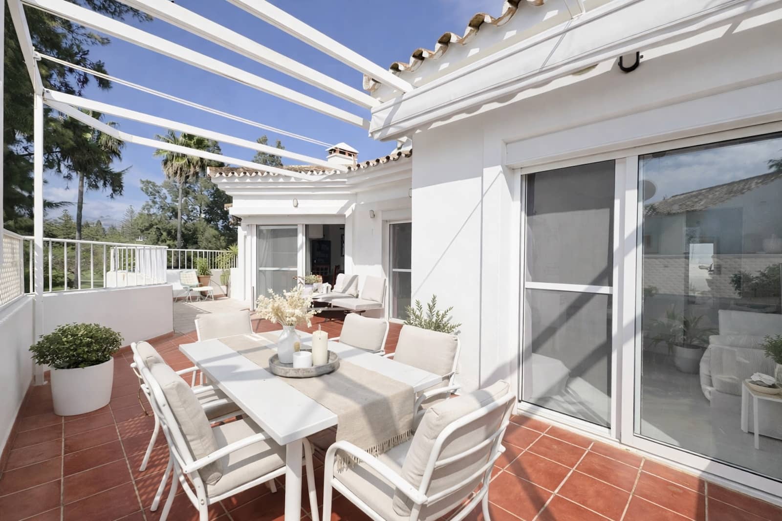 3 bedroom Penthouse for sale in Mijas Costa with pool - € 395,000 (Ref: 9738637)
