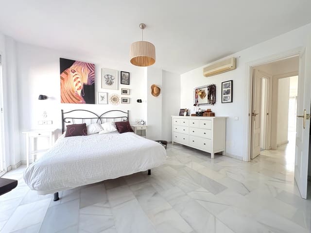 3 makuuhuone Kattohuoneisto myytävänä paikassa Mijas Costa, Mijas mukana uima-altaan - 395 000 € (Ref: 9738637)