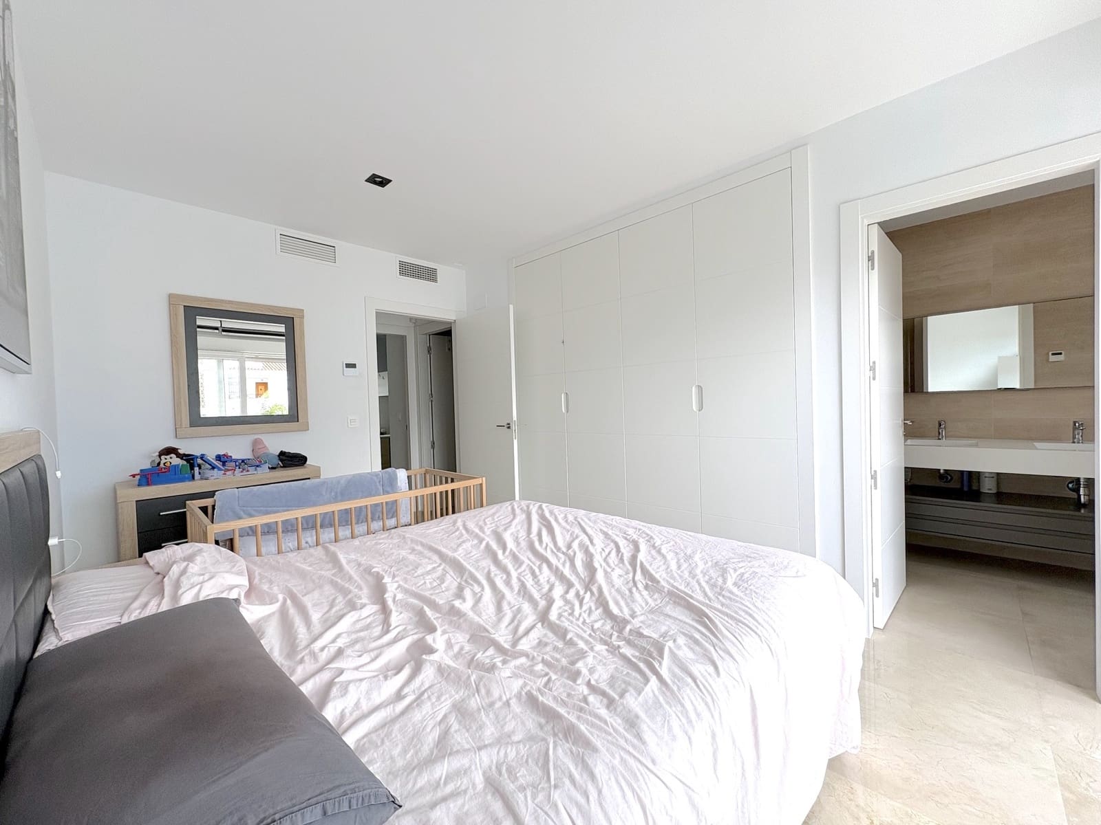 Casa de 4 habitaciones en Calahonda en venta con piscina garaje - 875.000 € (Ref: 9741824)