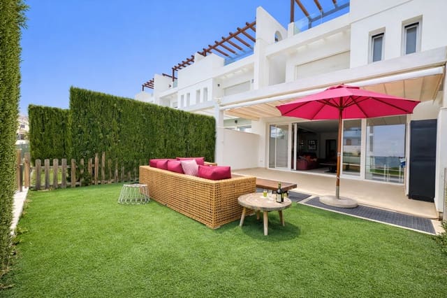 4 sypialnia Dom na sprzedaż w Calahonda, Mijas z basenem garażem - 875 000 € (Ref: 9741824)