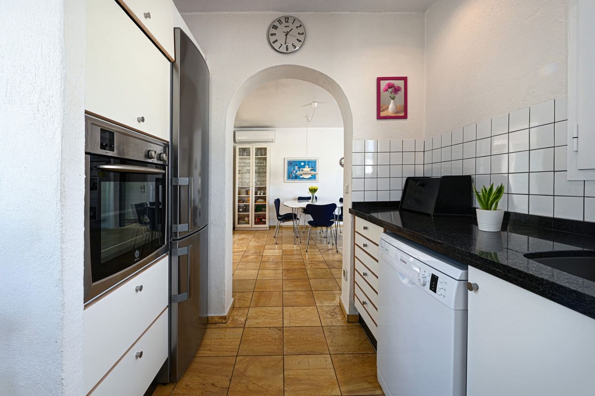 3 soveværelse Villa til salg i Mijas Costa med swimmingpool garage - € 675.000 (Ref: 9752116)