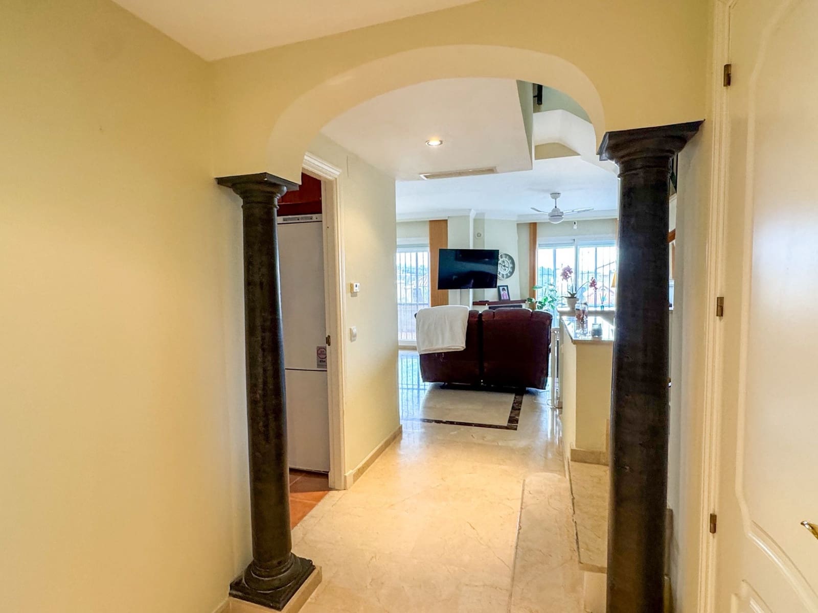 5 sovrum Hus till salu i Manilva med pool garage - 410 000 € (Ref: 9758866)