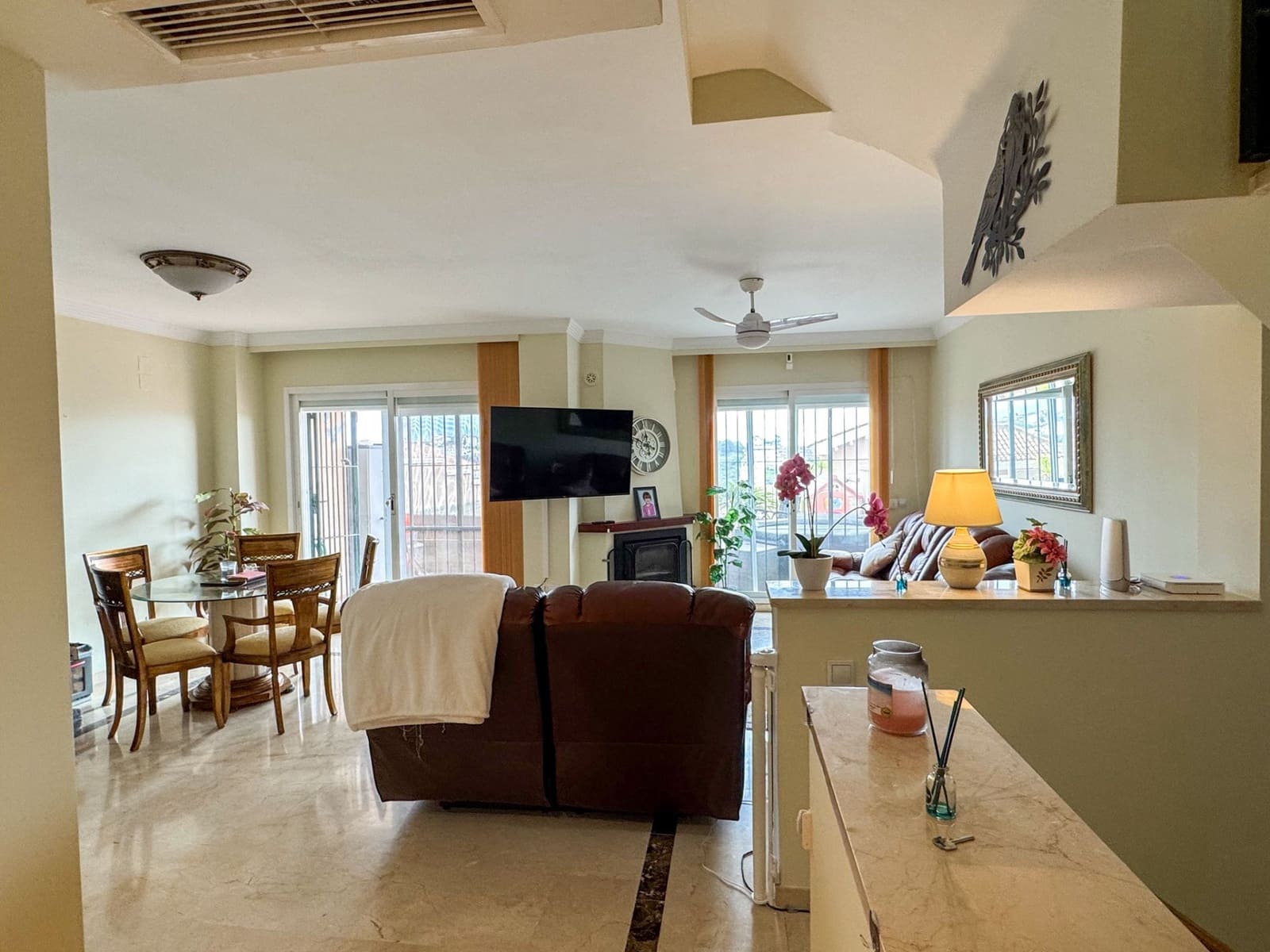 5 sovrum Hus till salu i Manilva med pool garage - 410 000 € (Ref: 9758866)